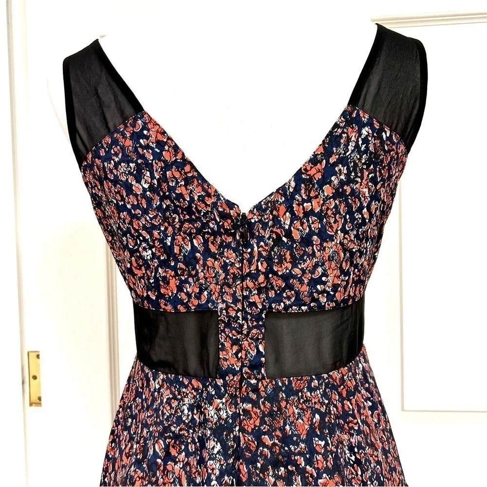 BCBGeneration Women's Size 4 Blue Red Ditzy Floral Motif mesh lined cottagecore